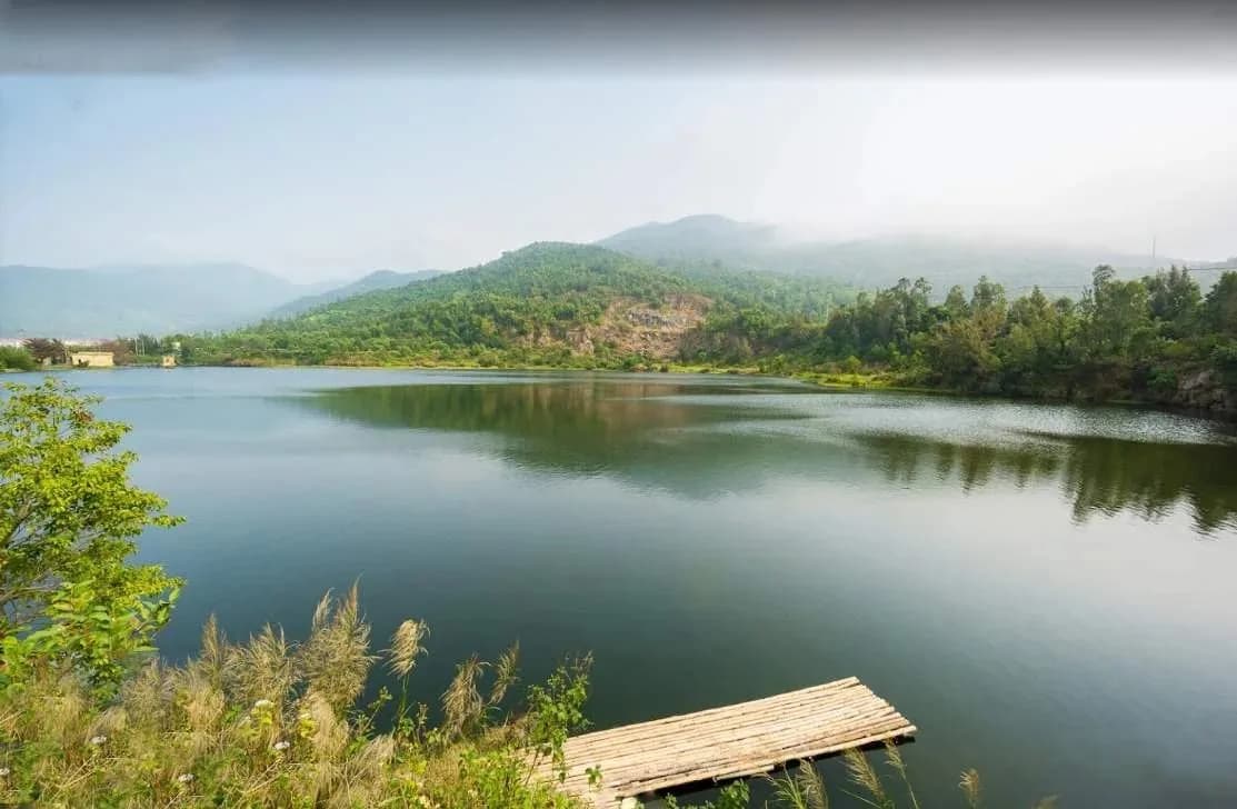 Ho Xanh emerald mountain lake