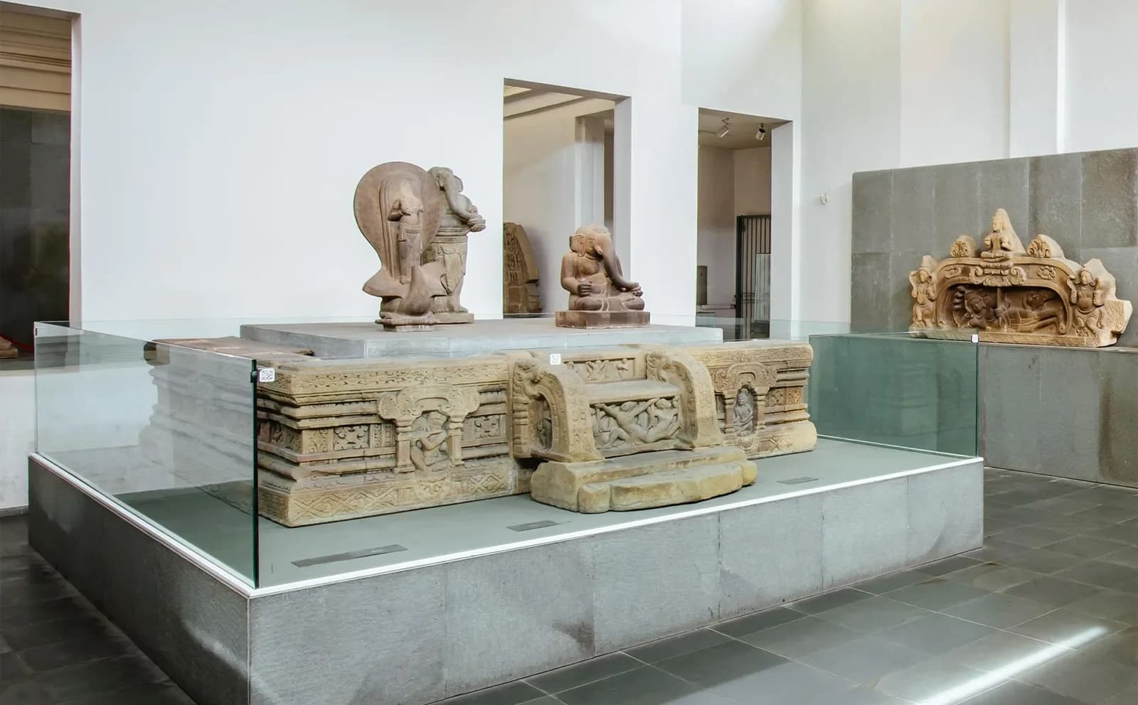 Cham Museum sculpture gallery